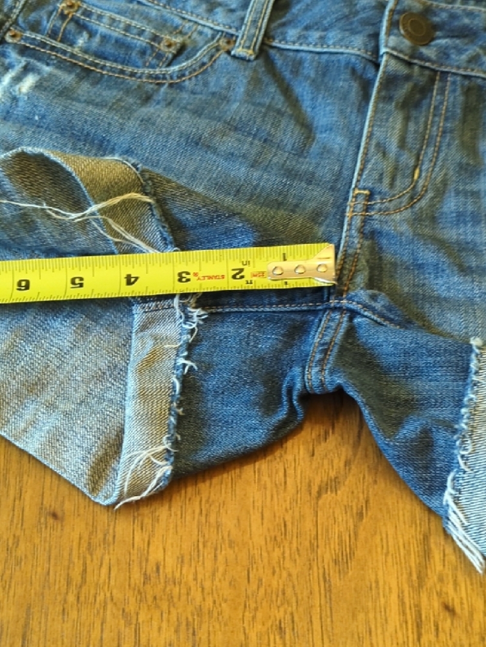 Y2K American Eagle Outfitters Distressed Rolled-Hem Denim Shorts - Blue - Picture 8 of 8
